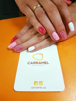 Gel polish for nails in the Carramel tanning studio in Kiev. Sign up for the promotion.