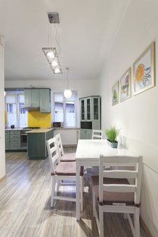 Discounts for renting apartments for 4 people in the center of lviv