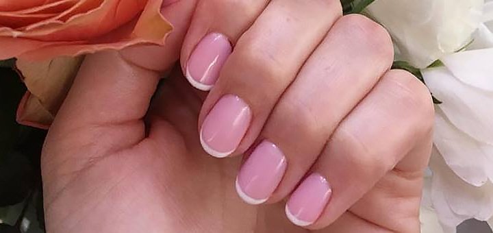 Discount on French manicure from Porcelain-Esthetics