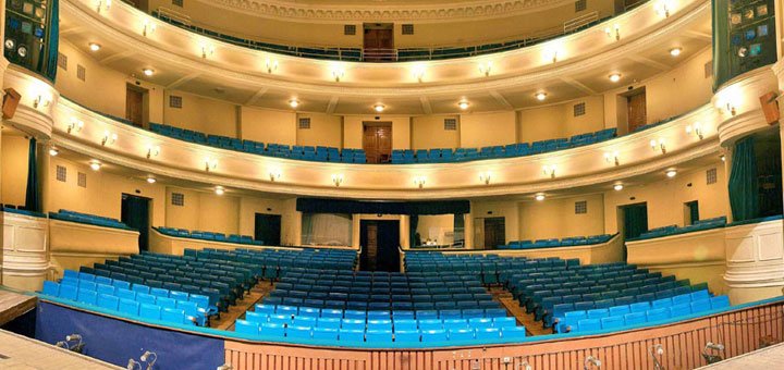Hall at the National Music Academy of Ukraine named after P.I. Tchaikovsky. Buy concert tickets at a discount.