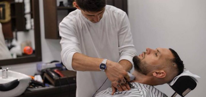 Promotions of the barbershop “Mr.Blade”