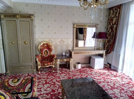 Royal Grand Hotel у Трускавці. Відпочивайте по акції 5