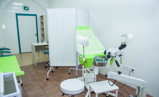 Gynecological office in the private clinic «Medichna Dopomoga» in Kiev. Sign up for an appointment with a gynecologist at a discount.