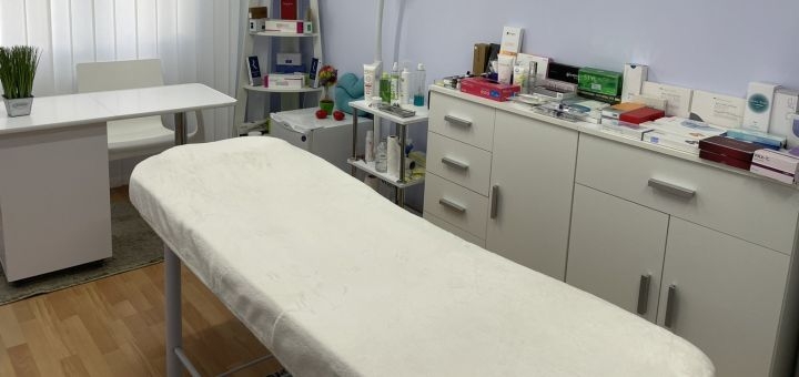 Подтяжка кожи в кабинете косметолога Винославской в Киеве. Записывайтесь по скидке.