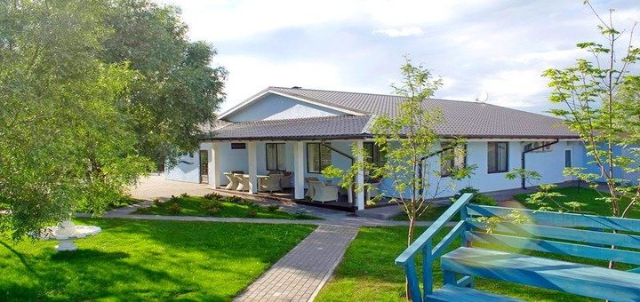 Територія ресторану «парус на десні». відвідуйте по знижці