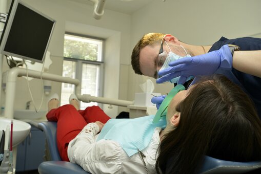 «Your Dentist» is a clinic in Kiev. Doctors of the dental clinic "Your-Stomatologist" in Kiev. Install braces for the promotion.