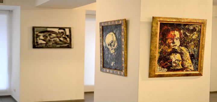 Арт-галерея «М17» в Києві. Завітайте на виставку по знижці.