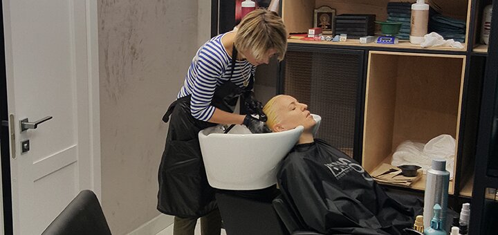 «N1» - Nail Studio Натальи Недолужко в Киеве. Записывайся на ногтевой сервис по акции.