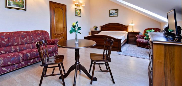 Room at the Shelter Hotel in Kiev. Book a room at the Shelter Hotel. Hotels in the center of Kiev.
