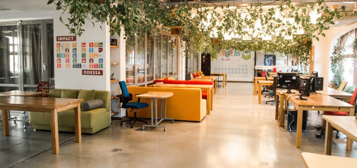 Зарезервируйте зал в конференц-центре «Impact Hub Odessa» в Одессе и получите скидку
