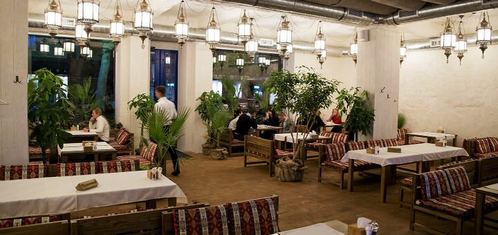 Live music in the restaurant of the crimean tatar cuisine &quot;hadjibey&quot; in odessa. book dinner at a discount.