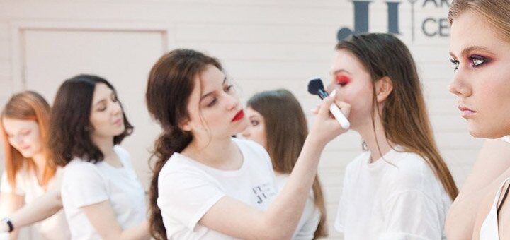 скидки на визаж в салоне FIJI Beauty Art Center в городе Киев