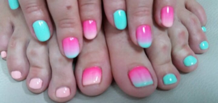 Promotions for manicure and pedicure in maximum beauty salon