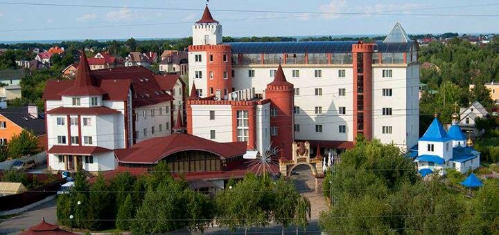 Hotel Vyshegrad in Vyshegorod. Book a hotel with a discount. Cheap hotels near Kiev.3