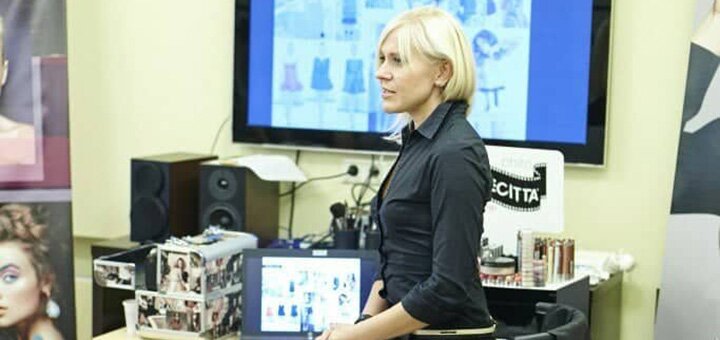 «Виктория Писаренко» - Школа стиля в Киеве. Записывайся на стрижку по скидке.