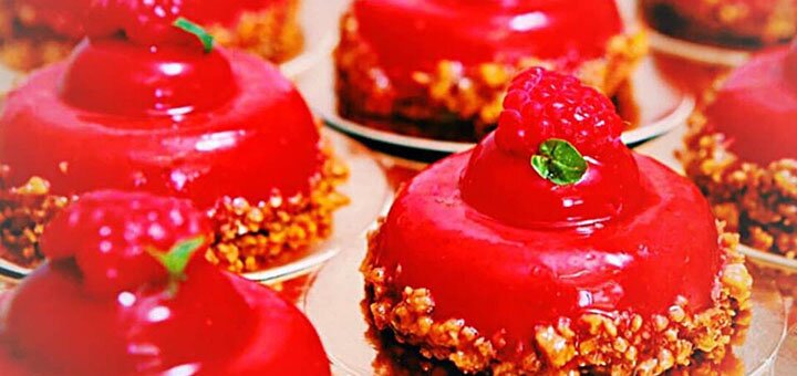 Promotions for services in the &quot;vatsak&quot; cake shop