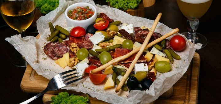 Закуски в ресторане The Мясо во Львове. Заказать со скидкой.