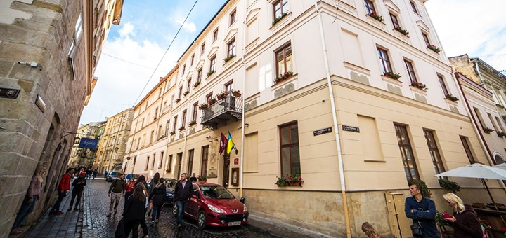 Reikartz Medievale Lviv бронировать номер 6