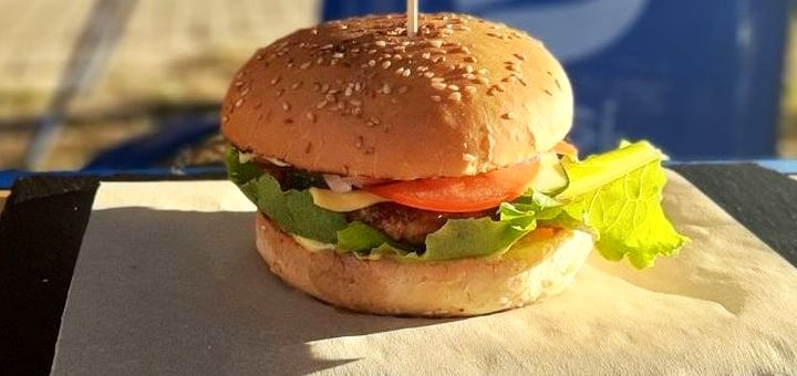 Discount on the menu at burger ml