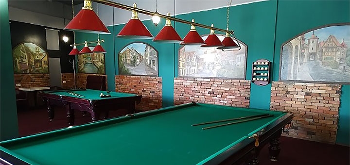 Billiard club "Atmosphere" on Bobrovaya in the Dnieper. With discount.