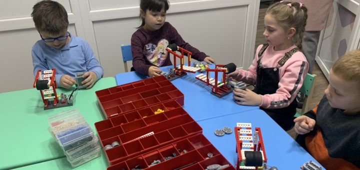 Клуб робототехники Kids & Robots в Одессе