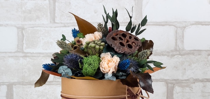 Dried flower compositions from the «Floretta» company. discount order.
