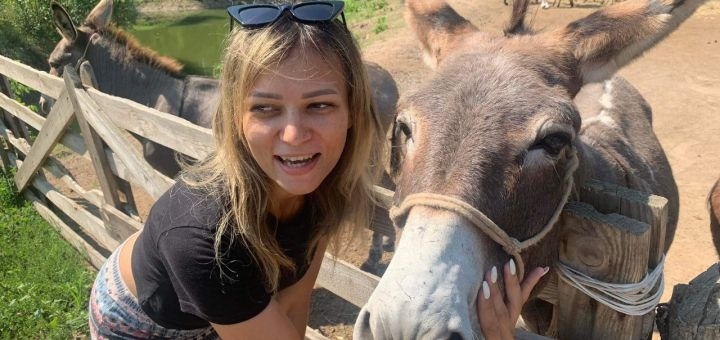 Osloff donkey farm, photo shoot with animals