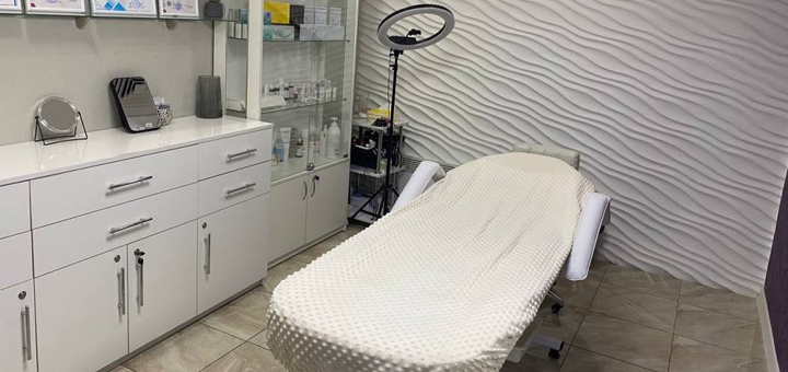 Beauty salon Change Room in Brovary. Sign up for promotion 1