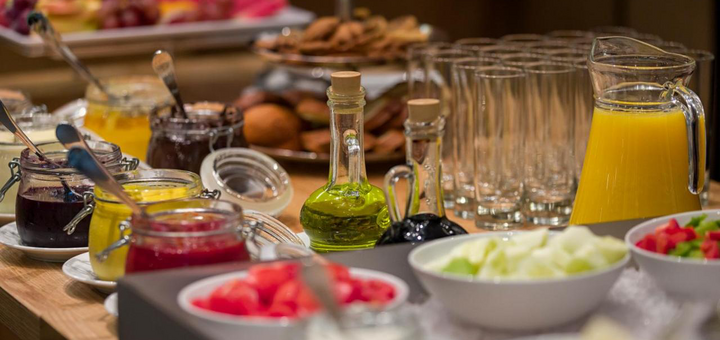 Отель Yaremche Club Hotel в Яремче. Отдыхайте по акции 2