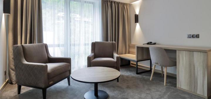 Отель Yaremche Club Hotel в Яремче. Отдыхайте по акции 21