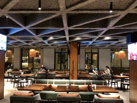 Готель Baza Hotel 10