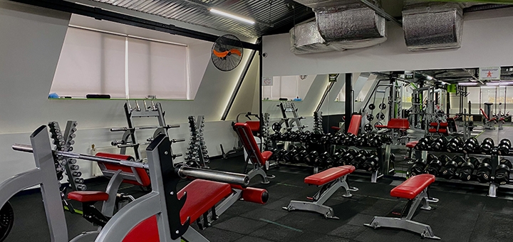 Тренажерна зала iGYM. Відвідуйте по акції 32