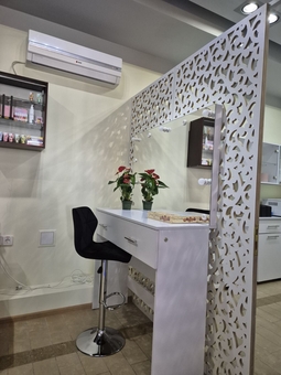 Women's Space Beauty Salon. Get a 4% discount.