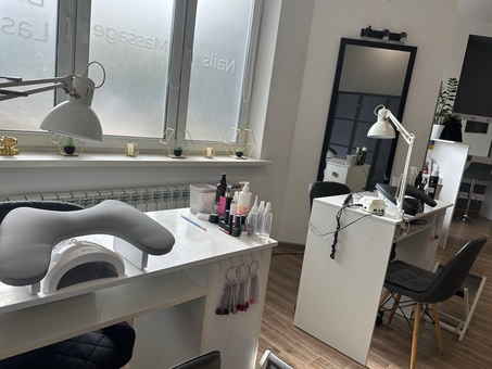 Vixi Studio Beauty Salon. Get a 30% discount.