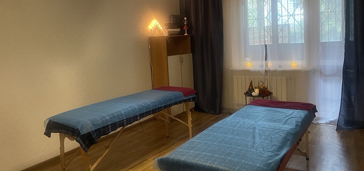 Жіночий масажний кабінет силует. Відвідуйте по акції 3