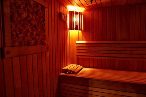 Steam room in the bath complex «Aroma Sauna» in Kiev. Sign up for spa treatments for a promotion.