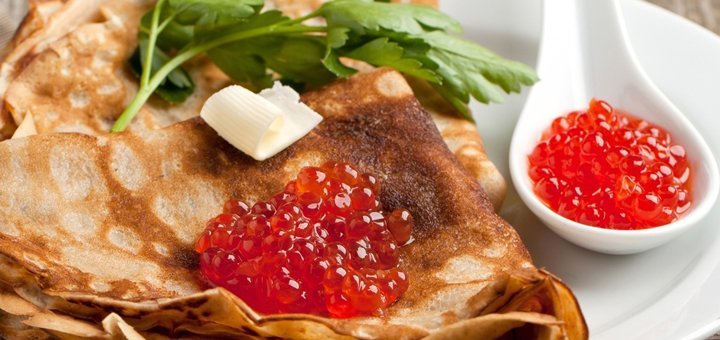 Discounts on red caviar in the caviar house store