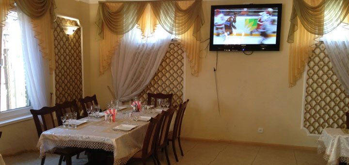 A cozy cafe in Zaporozhye "Yerevan"