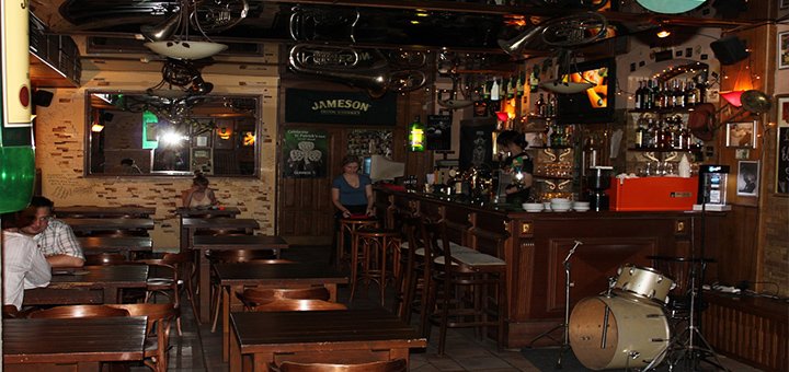 Pub &quot;porter&quot; interior