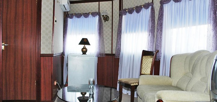 «Богдан Хмельницкий» в Киеве. Действуют скидки23
