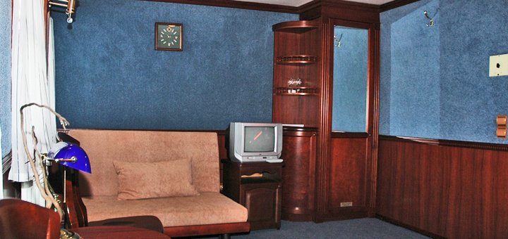 «Богдан Хмельницкий» в Киеве. Действуют скидки25