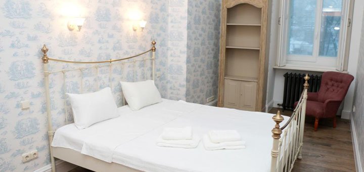 Discounts for holidays in "real home apartments in kiev center" 25