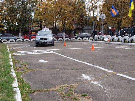 Курсы вождения «Константа-ГС» в Киеве. Оплачивайте по акции.