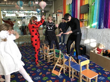 Children's playroom «DamiAni» in the Dnieper. Order a children's party for a special offer.