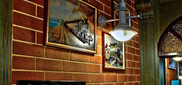 Уютная атмосфера ресторана «Diner» в Киеве. Заказать столик недорого