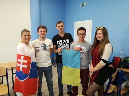 Slovak language courses «Slovak International School» in Slovakia. Buy a one-year stock rate.